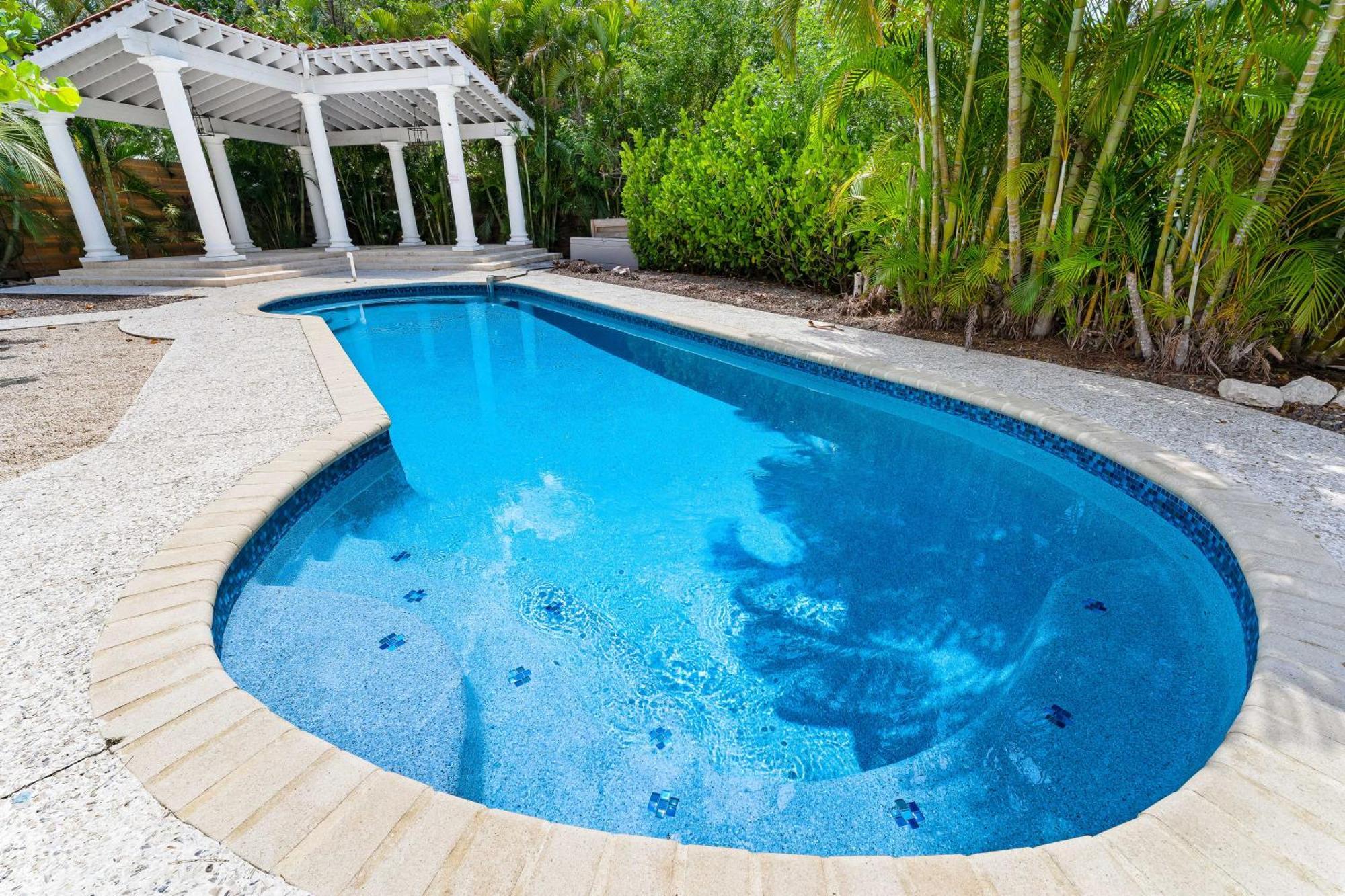 Crescent Beach Villas Cayo Siesta Exterior foto