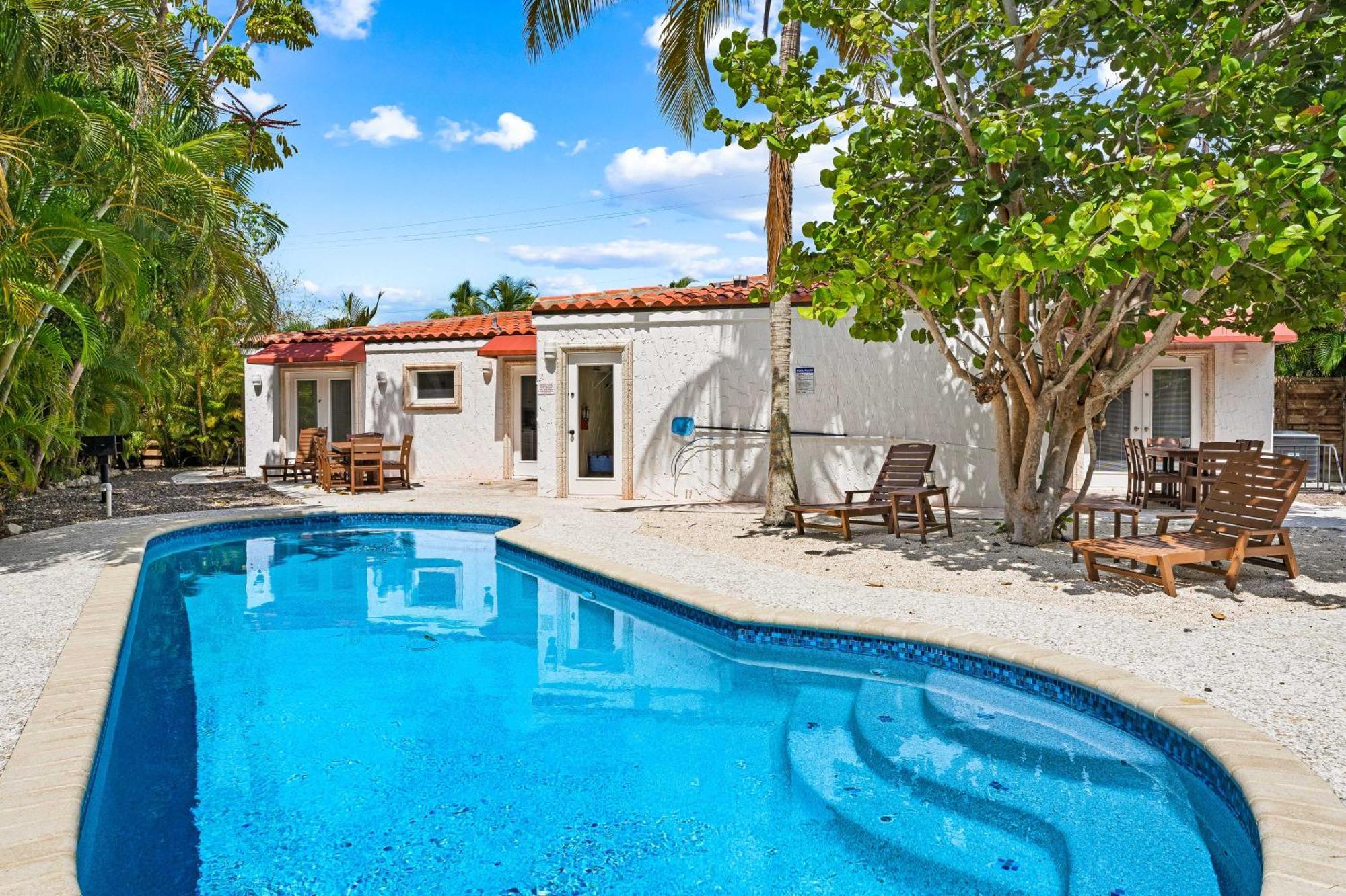 Crescent Beach Villas Cayo Siesta Exterior foto